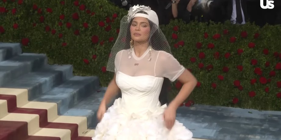 кайлі дженнер, мет гала, Met Gala 2022, кепка з вуаллю