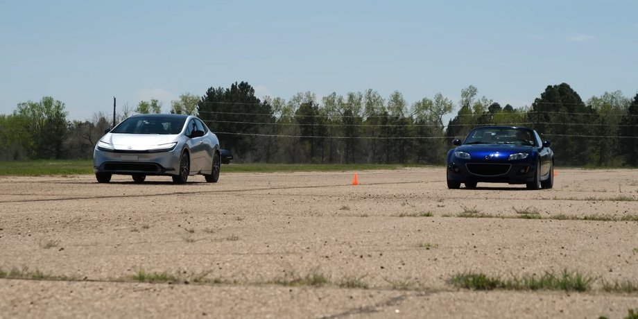 Mazda, Mazda MX-5, Toyota, Toyota Prius, Авто, Автомобілі, Перегони, Заїзд, Драг-рейсинг, Відео, Блогери