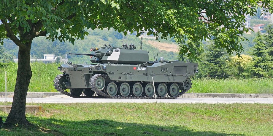 Alpar, Otokar, БМП, бойовий робот