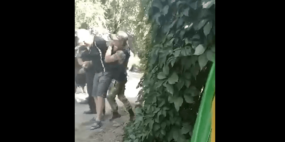 мобилизация в Луганске, мобилизация во 2-й армейский корпус, принудительная мобилизация, мужчин ловят на улицах