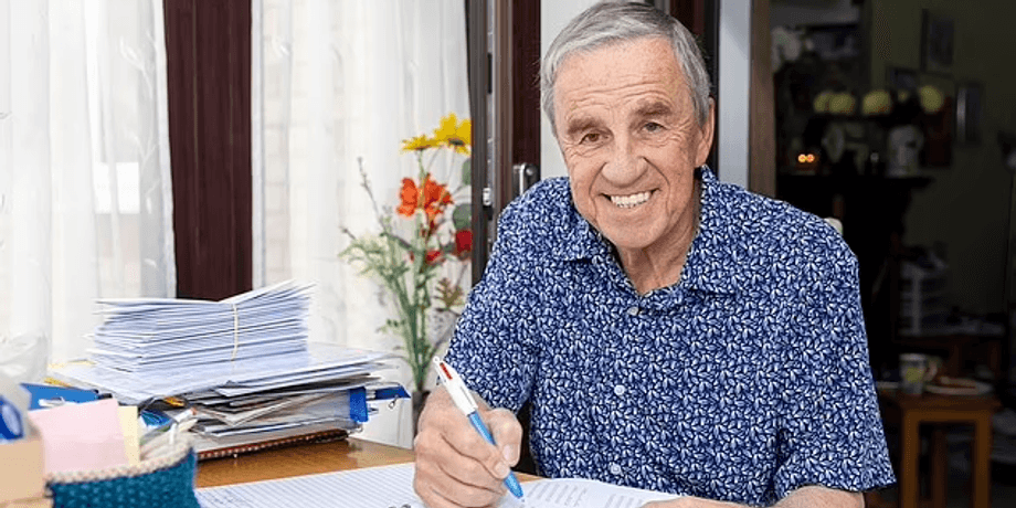 Чоловік упевнений, що переможе в лотереї, секрет виграшу в лотерею, лотерея, гроші, приз, пенсіонер, перемога в лотереї