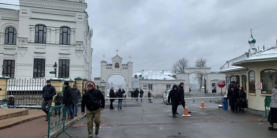 Лавра, директор, увольнение директора Киево-Печерской Лавры
