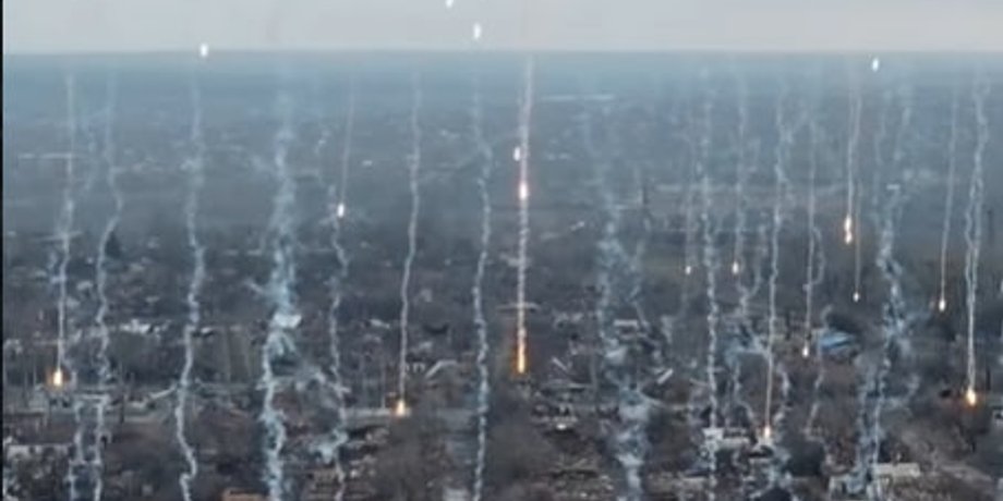 Росіяни б'ють по Костянтинівці фосфором
