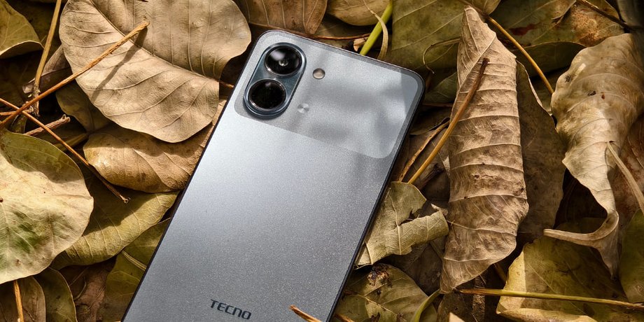 Смартфон Tecno Spark Go 3