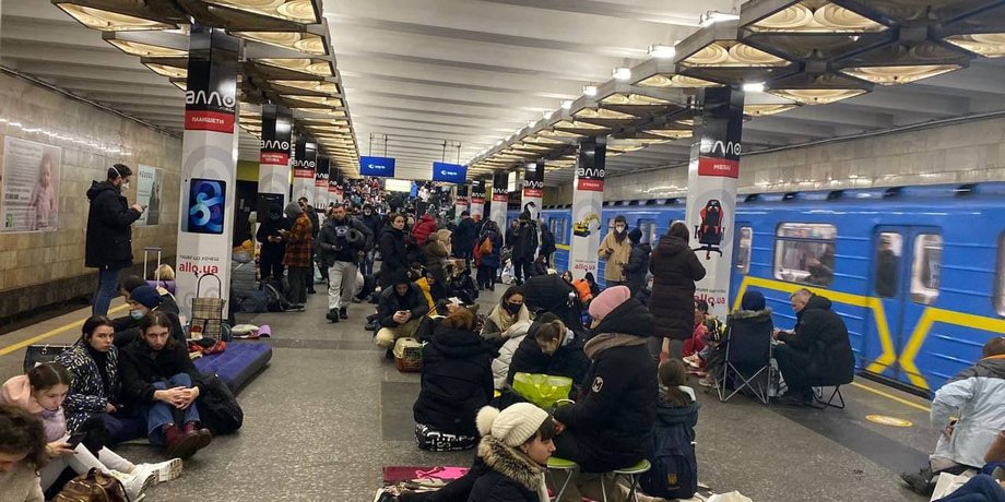 бомбоубежище, убежище в метро Киева, киевский метрополитен