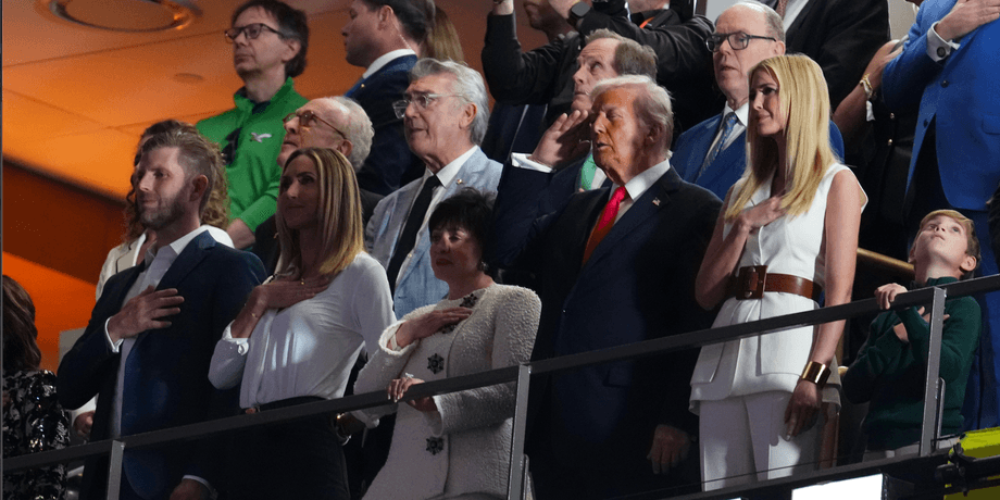 Дональд Трамп, супербоул 2025, иванка трамп, эрик трамп, дочь дональда трампа, сын дональда трампа