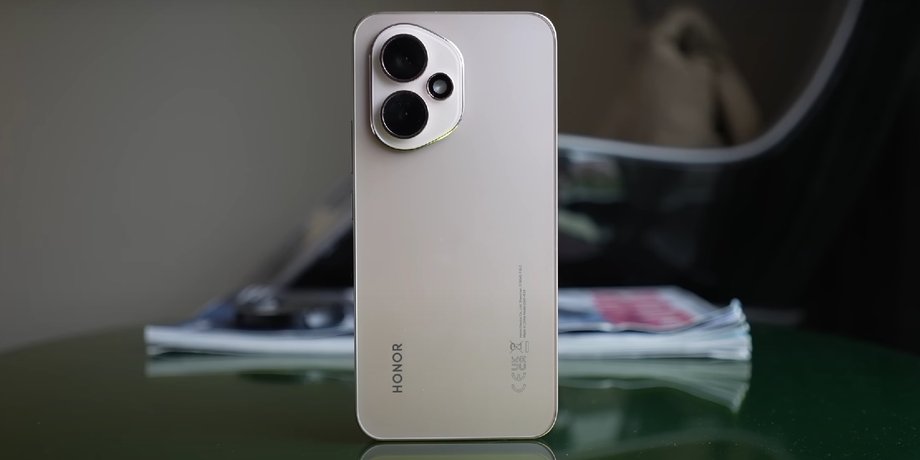 Смартфон Honor получит батарею 8200 мАч