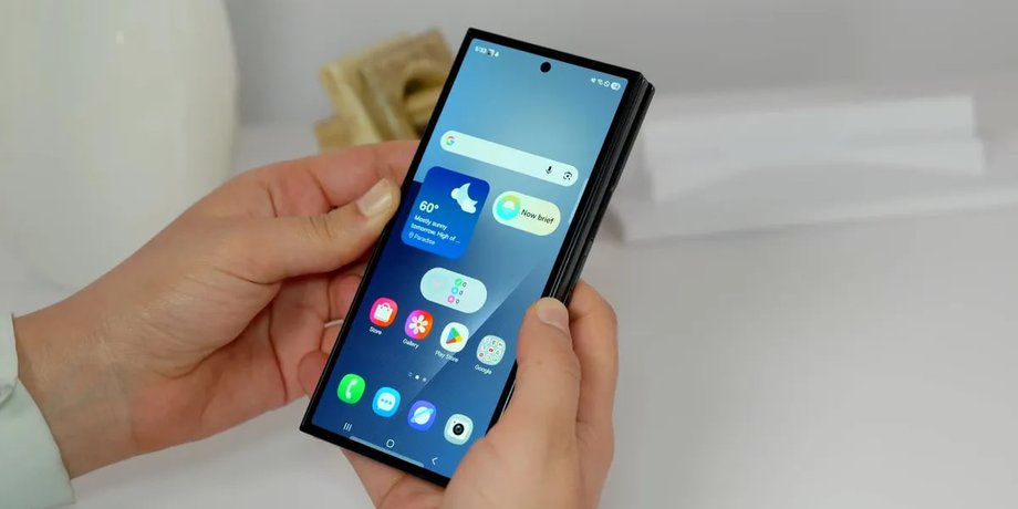 Смартфон Samsung Galaxy Z TriFold