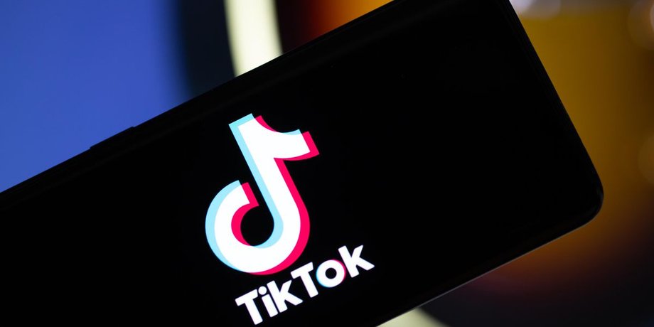 TikTok , смартфон, фото