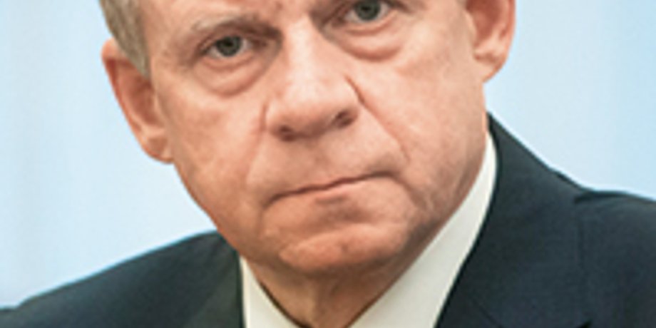 Яков Смолий
