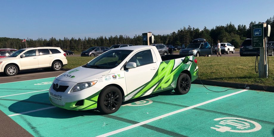 Электромобиль Тойота Королла, пикап Тойота, электрокар Тойота Королла, Toyota Corolla, электромобиль Toyota