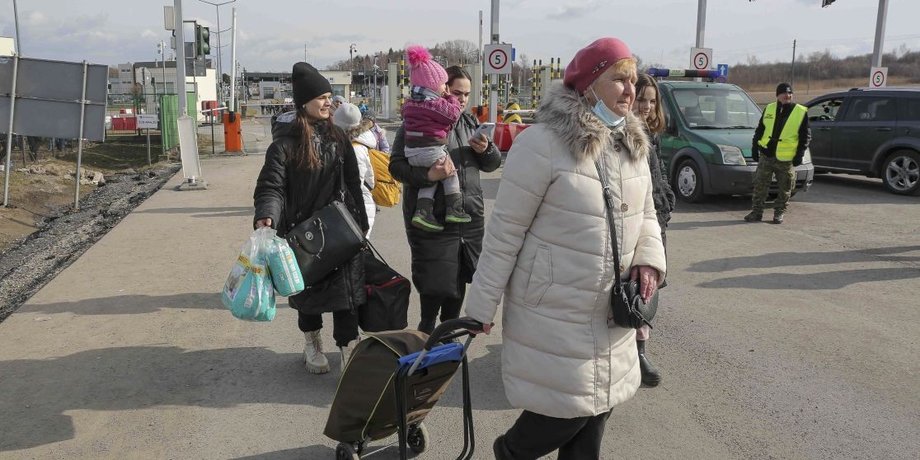 Украинцам в Ирландии сократят программу помощи
