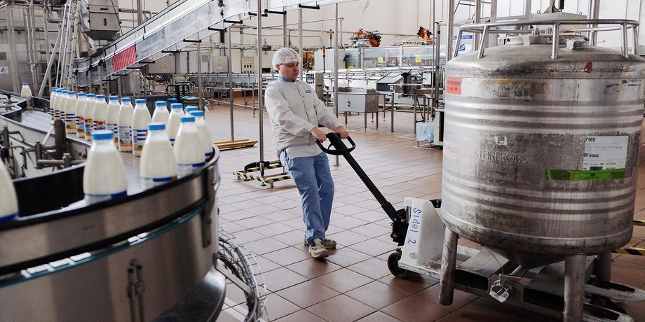 заводы Danone в России, Danone уходит из России, международные компании в РФ, бизнес в России, уход с российского рынка
