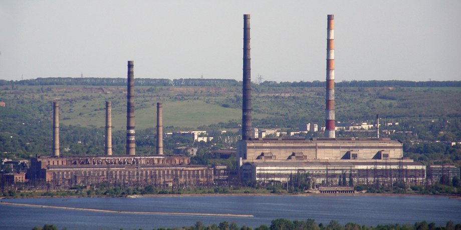 Славянская ТЭС прекратила работу в Донецкой области