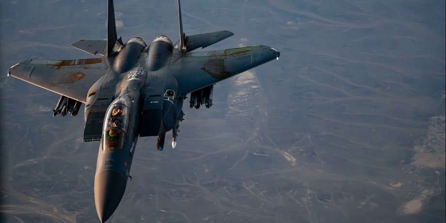 самолет F-15E