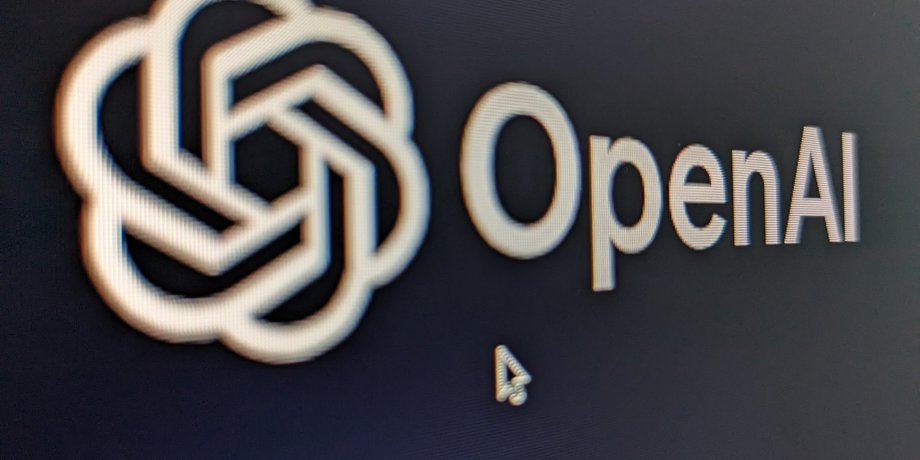 open ai штучний інтелект OpenAI натиснула "стоп": навчання ШІ призупинено через серйозні ризики — Axios