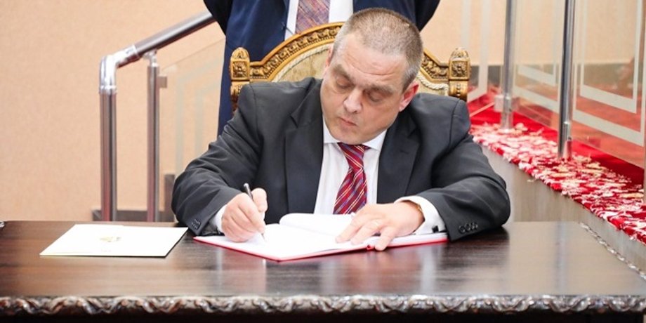 посол румынии драгос тигау