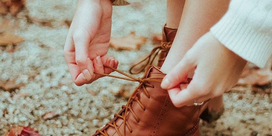 Труси в черевиках, барахолка, знахідки на барахолці, інтернет-магазини, покупки онлайн, Велика Британія, фото