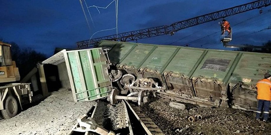 поезд, крушение, железная дорога, фото