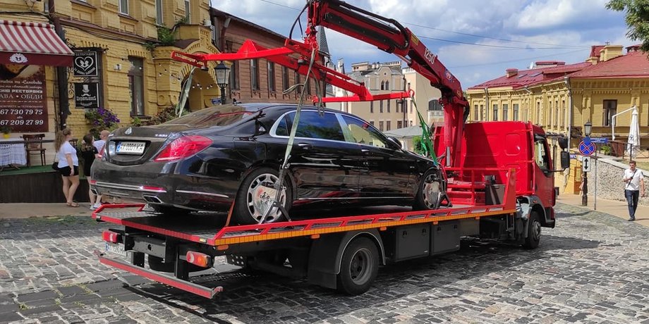 евакуатори Києва, евакуатори в Києві, евакуація авто, порушення правил паркування