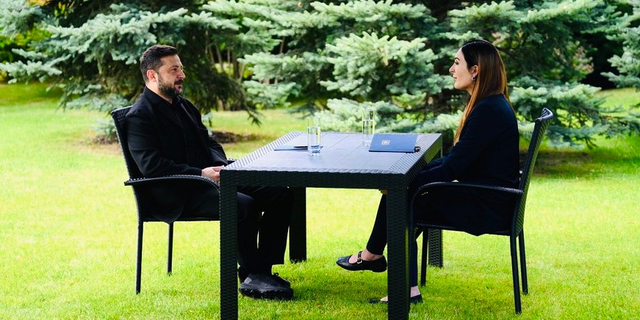 лора лумер взяла інтерв'ю у Володимира Зеленського