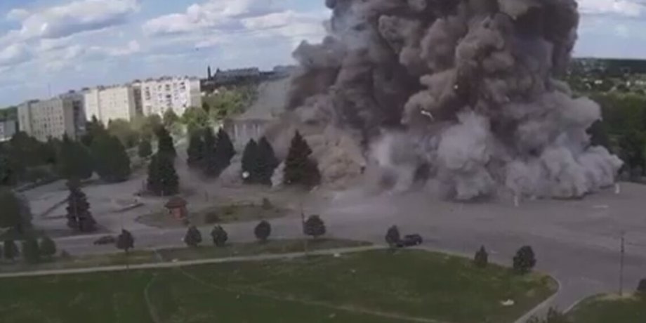 прилет в лозовой, лозовая взрыв, лозовая обстрел, дворец культуры лозовая, дворец культуры ракета