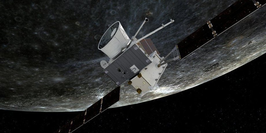 Космический аппарат BepiColombo на орбите Меркурия