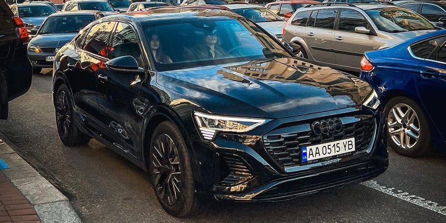 Audi Q8 Sportback e-tron, новий Audi Q8, електромобіль Audi, кросовер Audi
