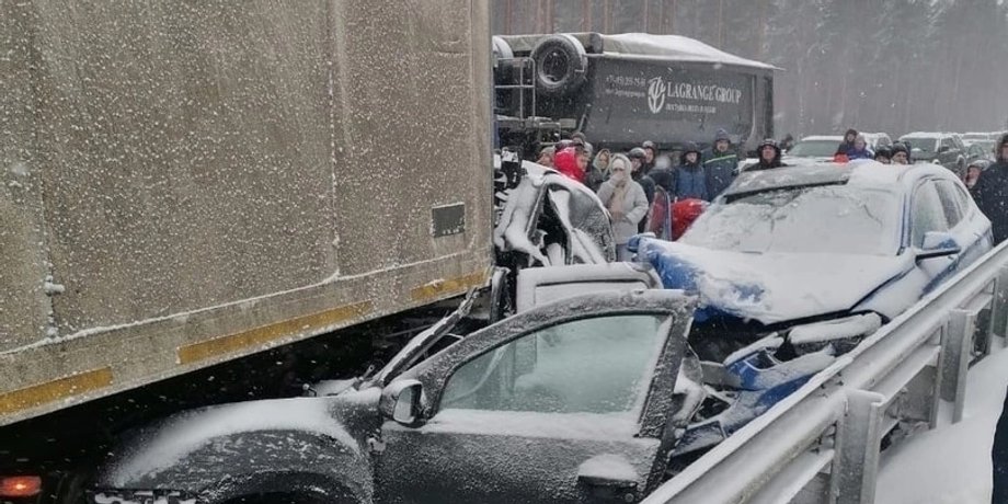 дтп россия, массовое дтп, массовая авария, трасса нева, федеральная трасса, трасса питер москва, новгородская область дтп
