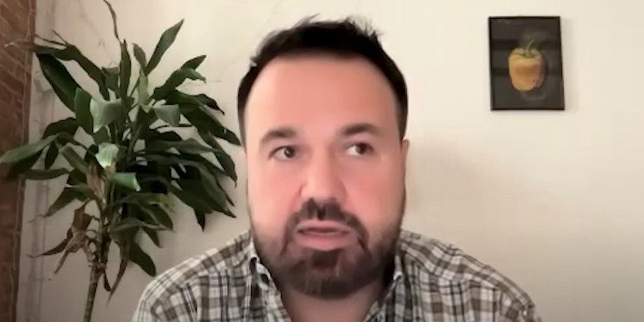 Комік розповів, як тікав з Росії після початку вторгнення
