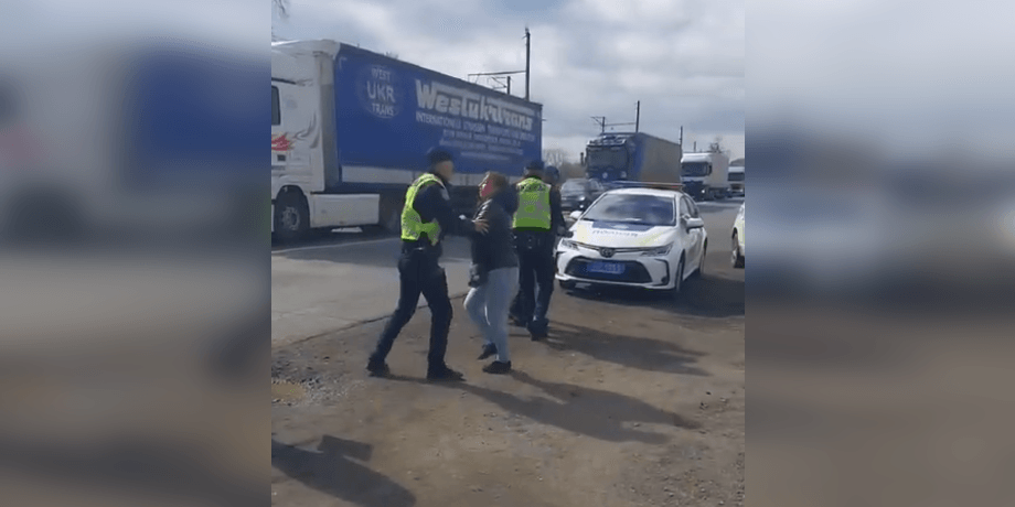закарпатье протест, тцк мобилизация, перекрыли движение, киев чоп
