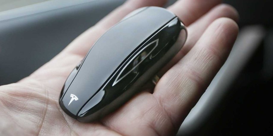 ключ Tesla, электромобили Tesla, аксессуары Tesla, бесключевой доступ Tesla
