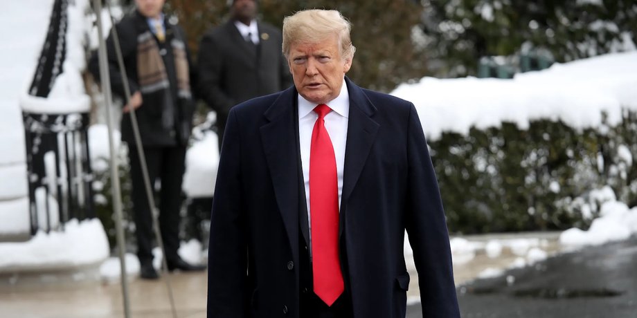 Дональд Трамп возле Белого дома