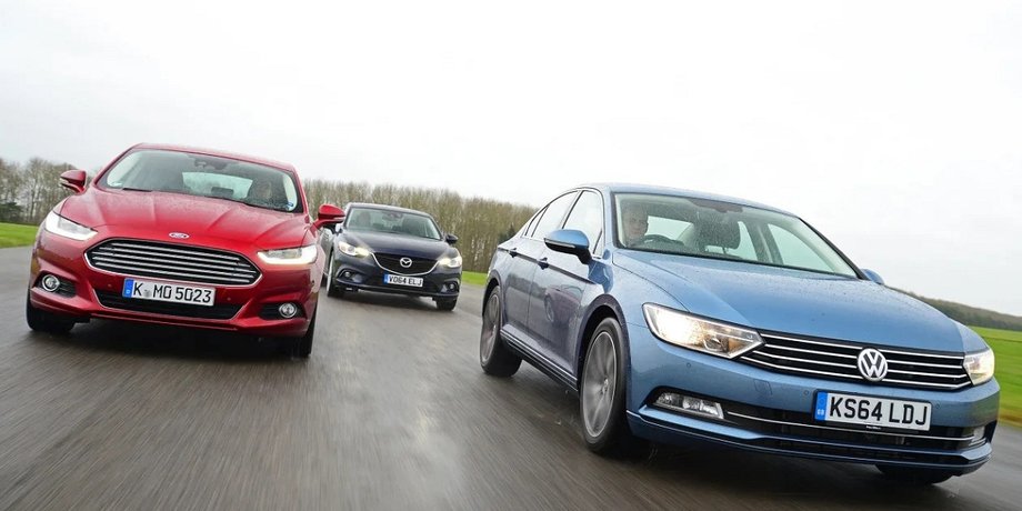 Автомобілі Автомобілі на дорозі