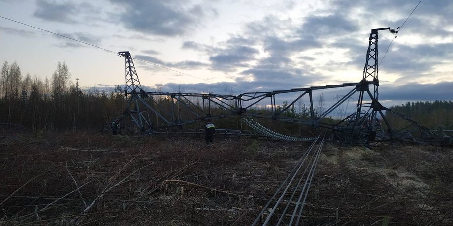 новости россии, новости санкт-Петербурга, неизвестные взорвали линию электропередачи, в россии пропалсвет