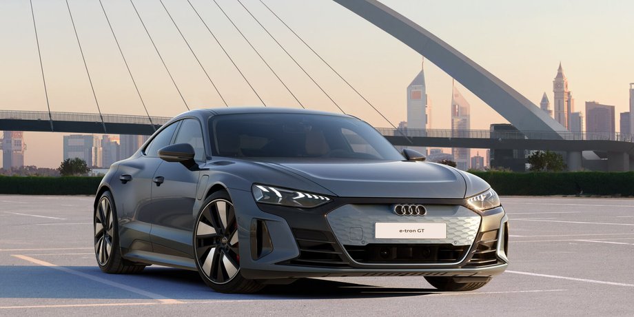 Audi, Audi e-tron GT, Электромобили, Электрокар, Наводнение, Видео, Блогер, Рис, Лафхак, Авто, Автомобили