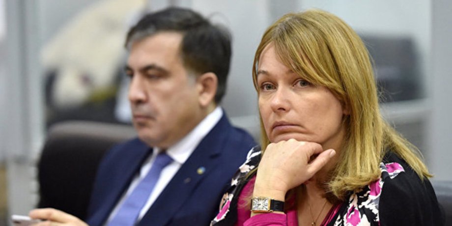 Дружина Саакашвілі відреагувала на роман чоловіка зі "слугою народу" Ясько