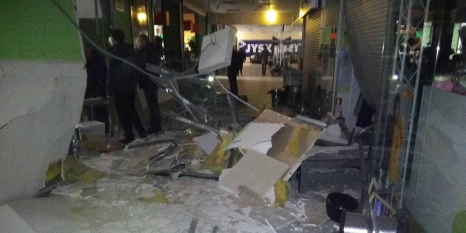 Чернівці, вибух, торговий центр, майдан, газ
