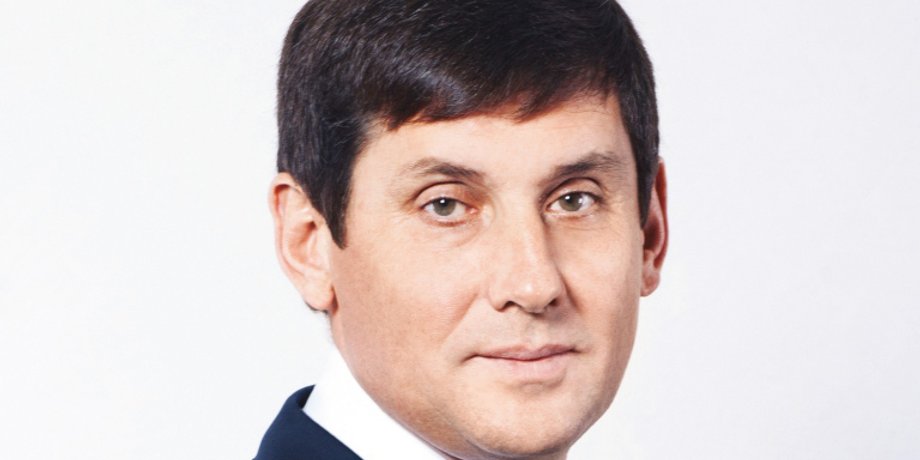 Александр Петров