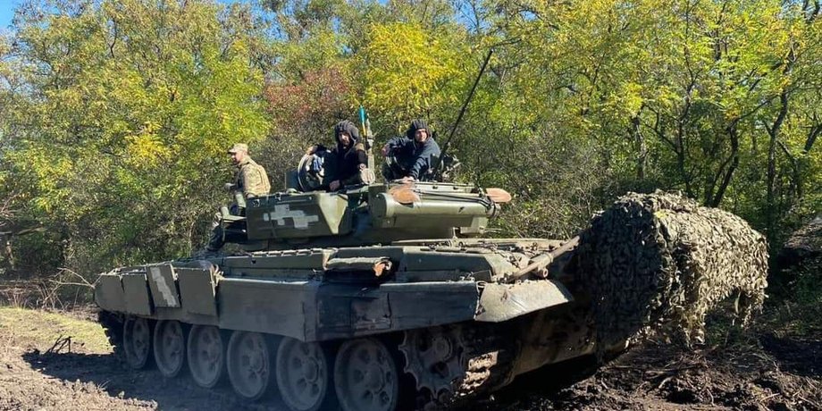 трофейный танк, российский танк, брошенная техника вс рф, танк T-72Б3