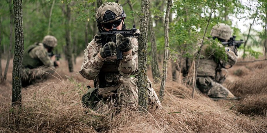 військові, бійці, зсу, зброя