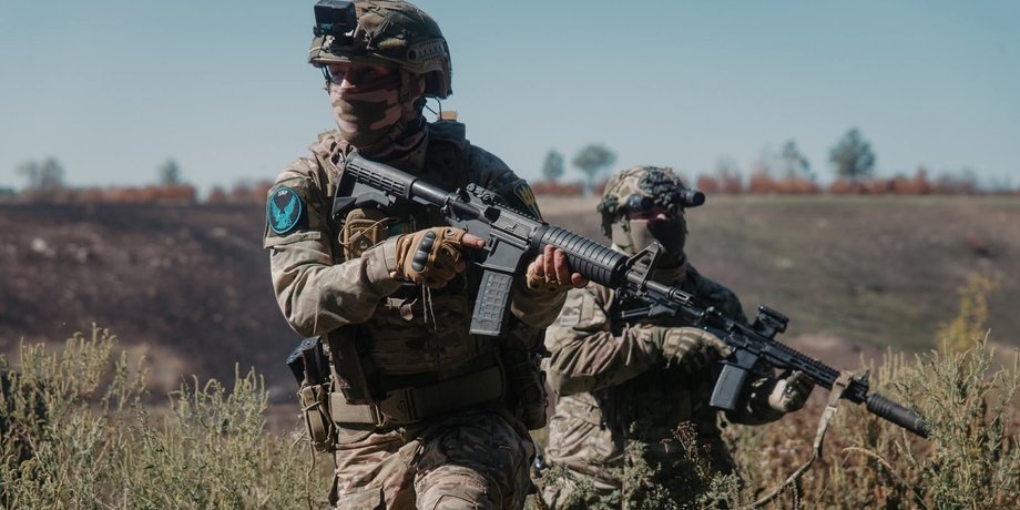 Військові