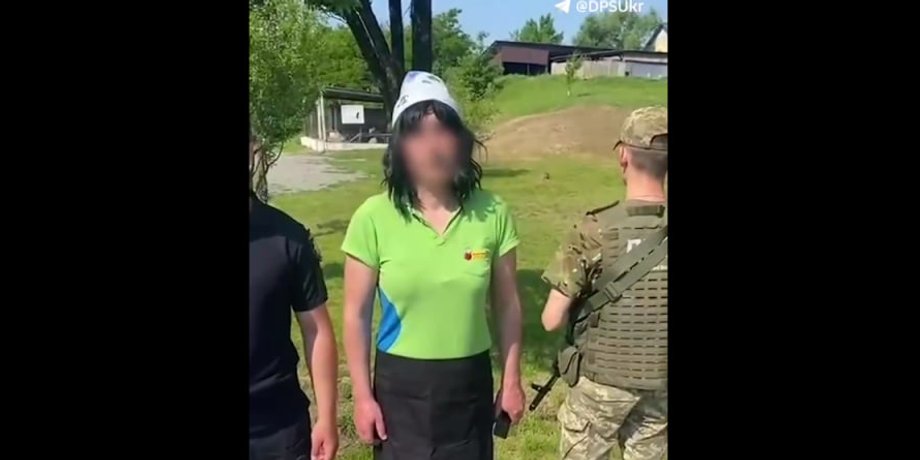 новости закарпатья, война в Украине, мобилизация в Украине, пограничники, переодевание, униформа, сестра