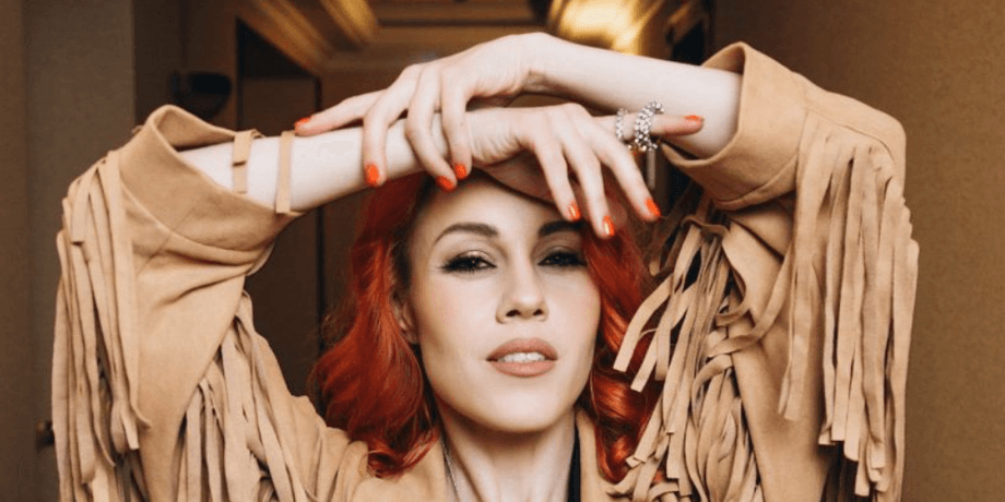 Елена Тополя, певица