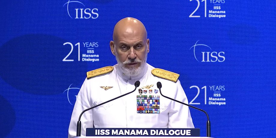 Джузеппе Каво Драгоне виступає на конференції IISS