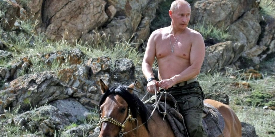 Путин на лошади,