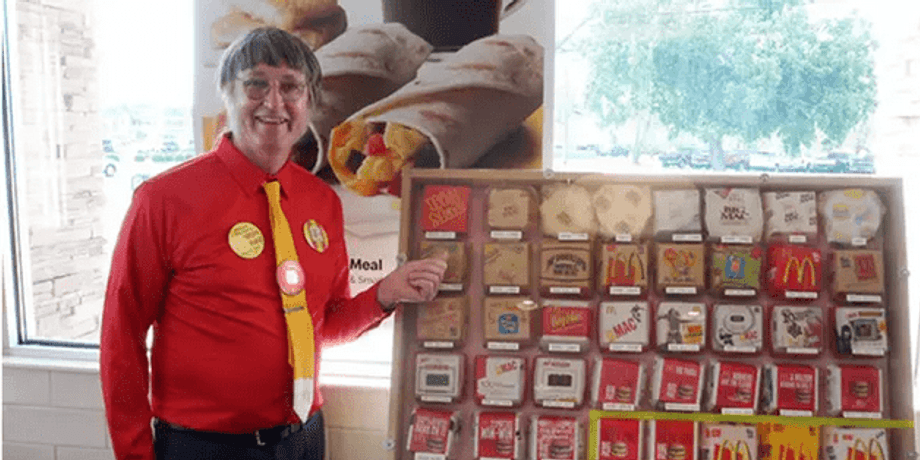 Чоловік з'їв 35 000 бургерів із McDonald's