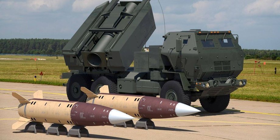 Ракета ATACMS для установки HIMARS