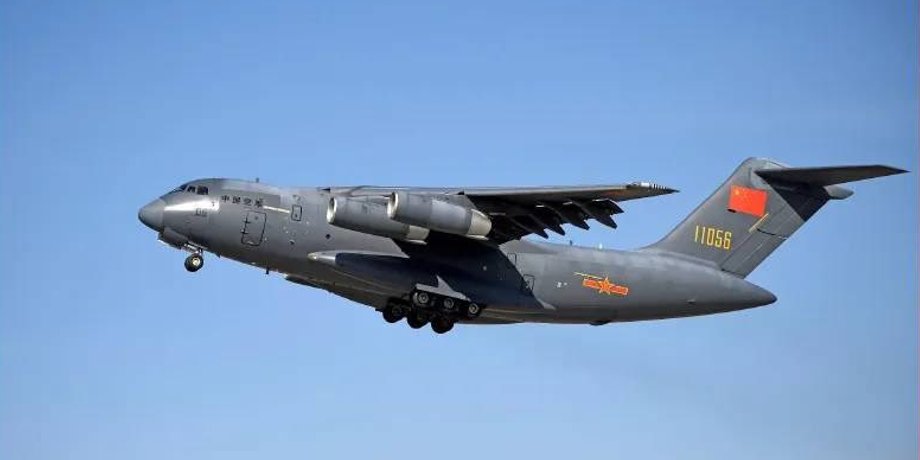 Транспортний дозаправник Y-20, китайські літаки