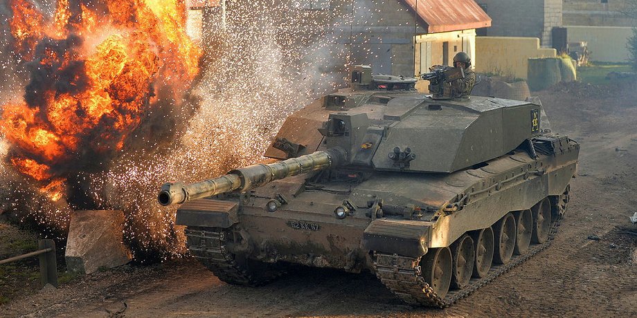 Танк Challenger 2
